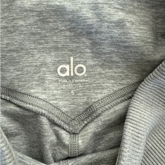Alo Yoga - High Waist Lounge Leggings in Gray - Picture 2 of 3